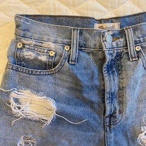 Madewell “The Perfect Denim Short” Size 24